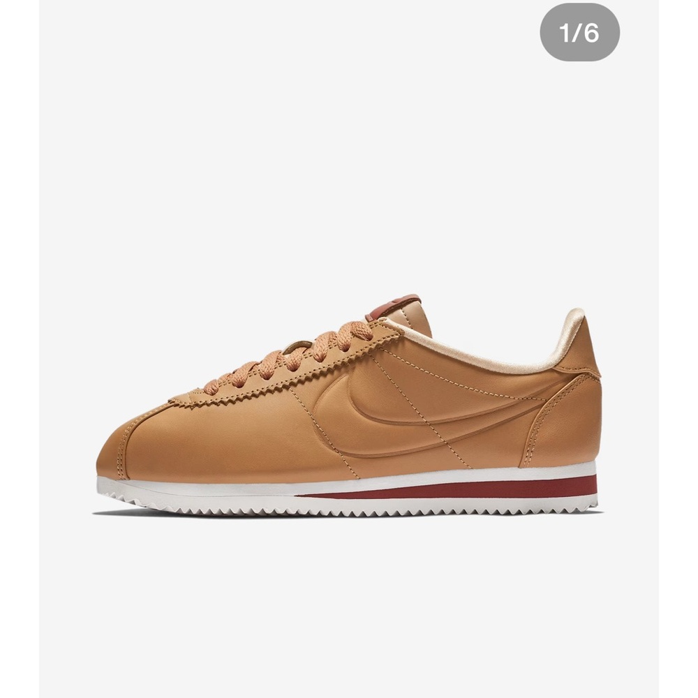 Nike Women's Tan Sneakers